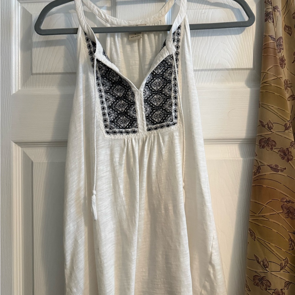 Lucky Brand White Top with Black Detailing